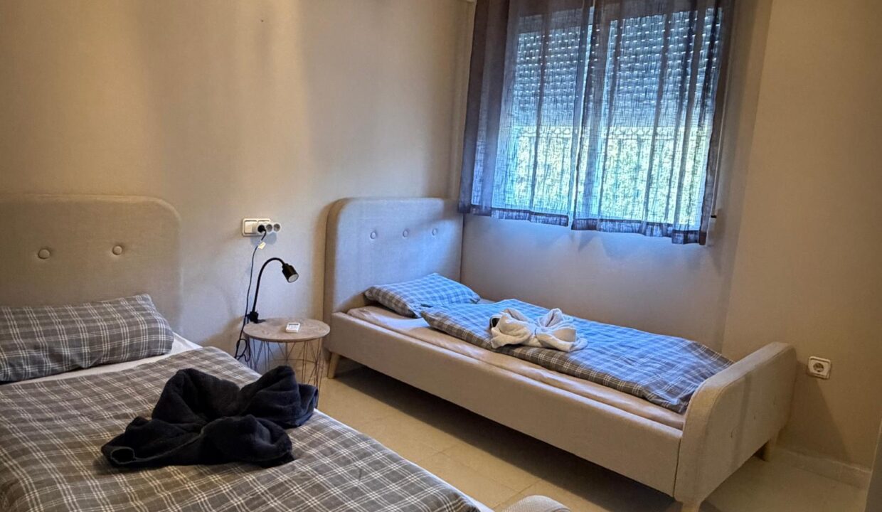 4a1c1a10-e73b-42cc-9d25-a4acdb09a9a9